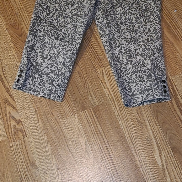 New C&B The Perfect Jean w/leaf designed 14p - Picture 8 of 11